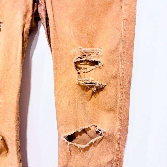GUESS Distressed taupe jeans, narrow leg - Picture 10 of 13